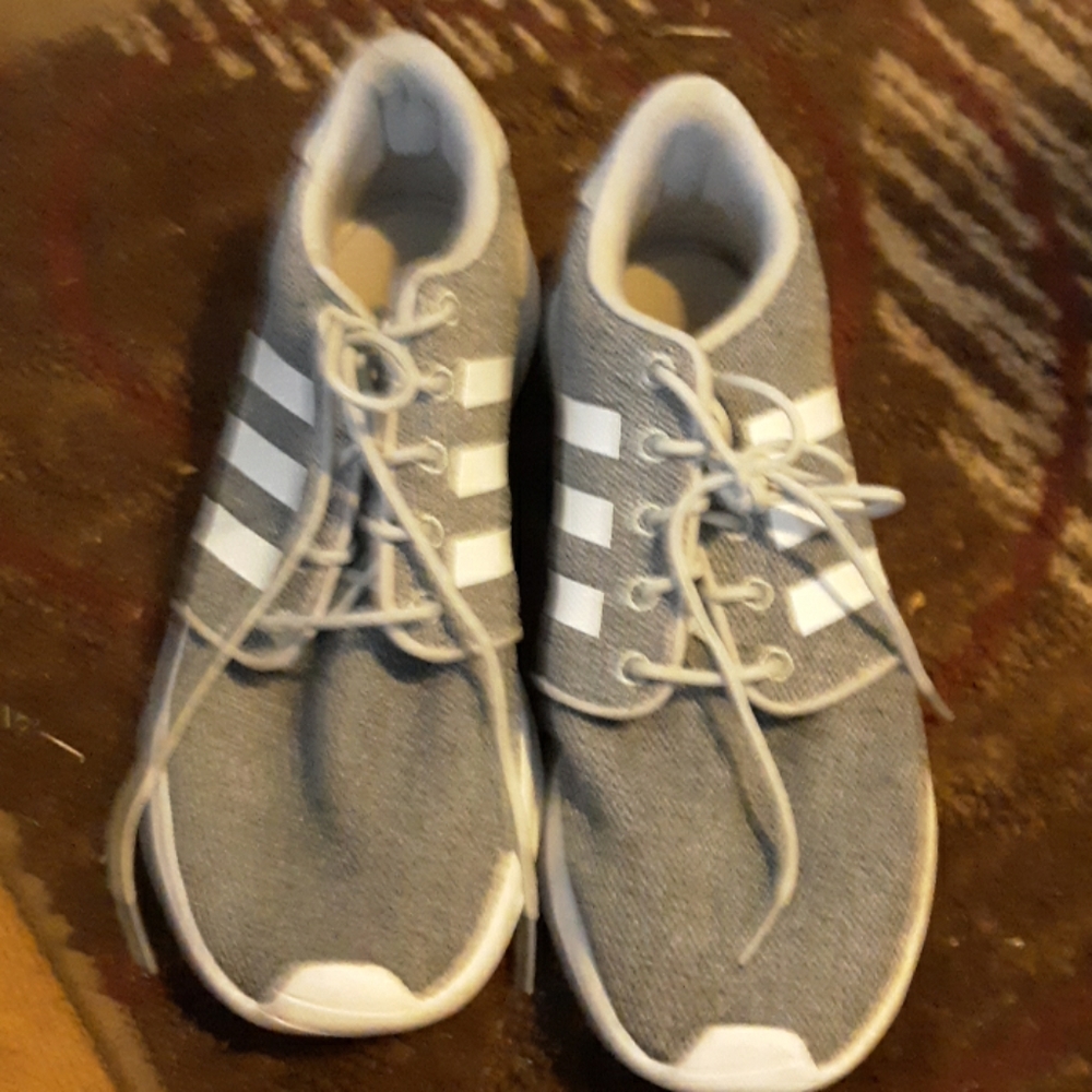 Adidas tennis shoes